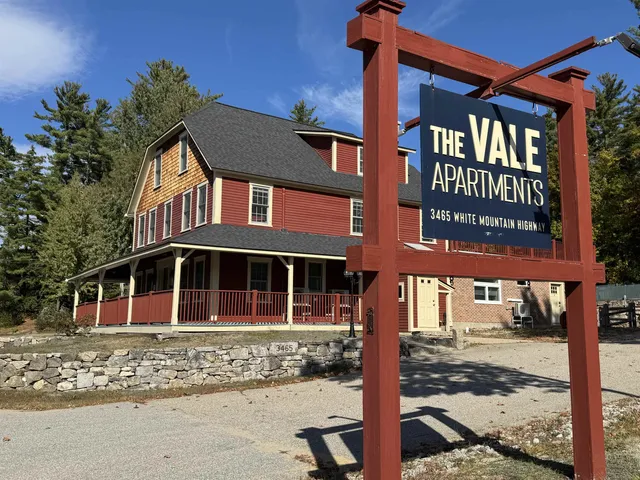 $1,595,000 | 3465 White Mountain Highway, Conway, NH 03860