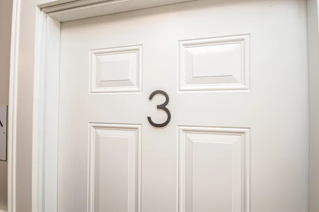 $1,595,000 | 3465 White Mountain Highway, Conway, NH 03860