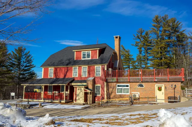 $1,595,000 | 3465 White Mountain Highway, Conway, NH 03860