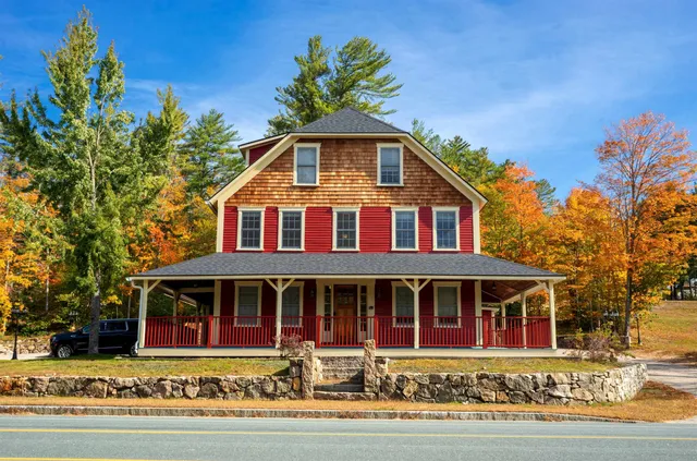 $1,595,000 | 3465 White Mountain Highway, Conway, NH 03860