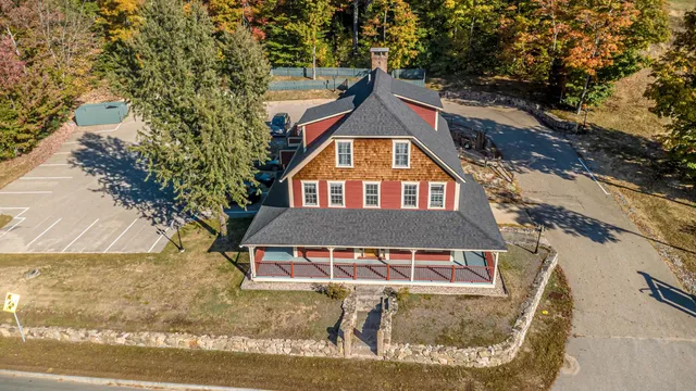 $1,595,000 | 3465 White Mountain Highway, Conway, NH 03860