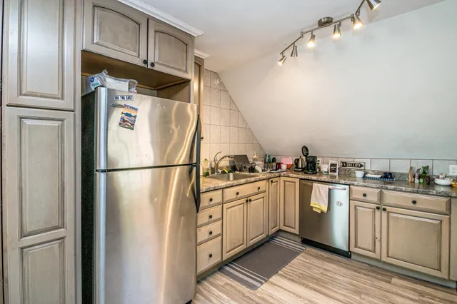 $1,595,000 | 3465 White Mountain Highway, Conway, NH 03860