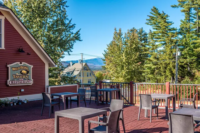 $1,595,000 | 3465 White Mountain Highway, Conway, NH 03860