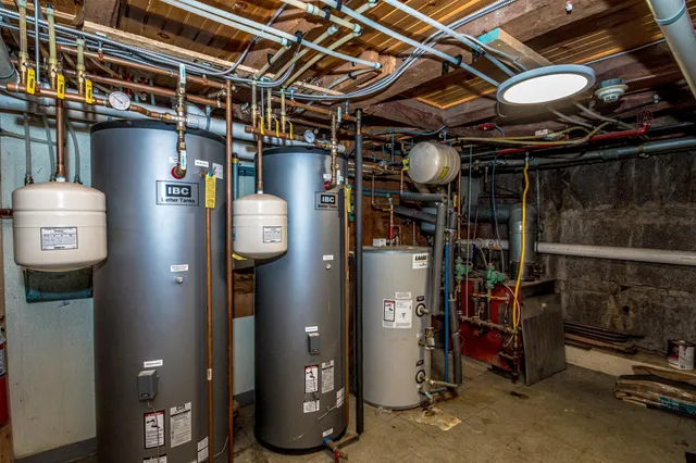 $1,595,000 | 3465 White Mountain Highway, Conway, NH 03860