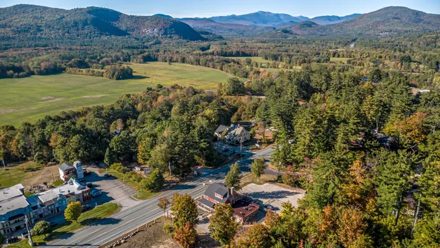 $1,595,000 | 3465 White Mountain Highway, Conway, NH 03860
