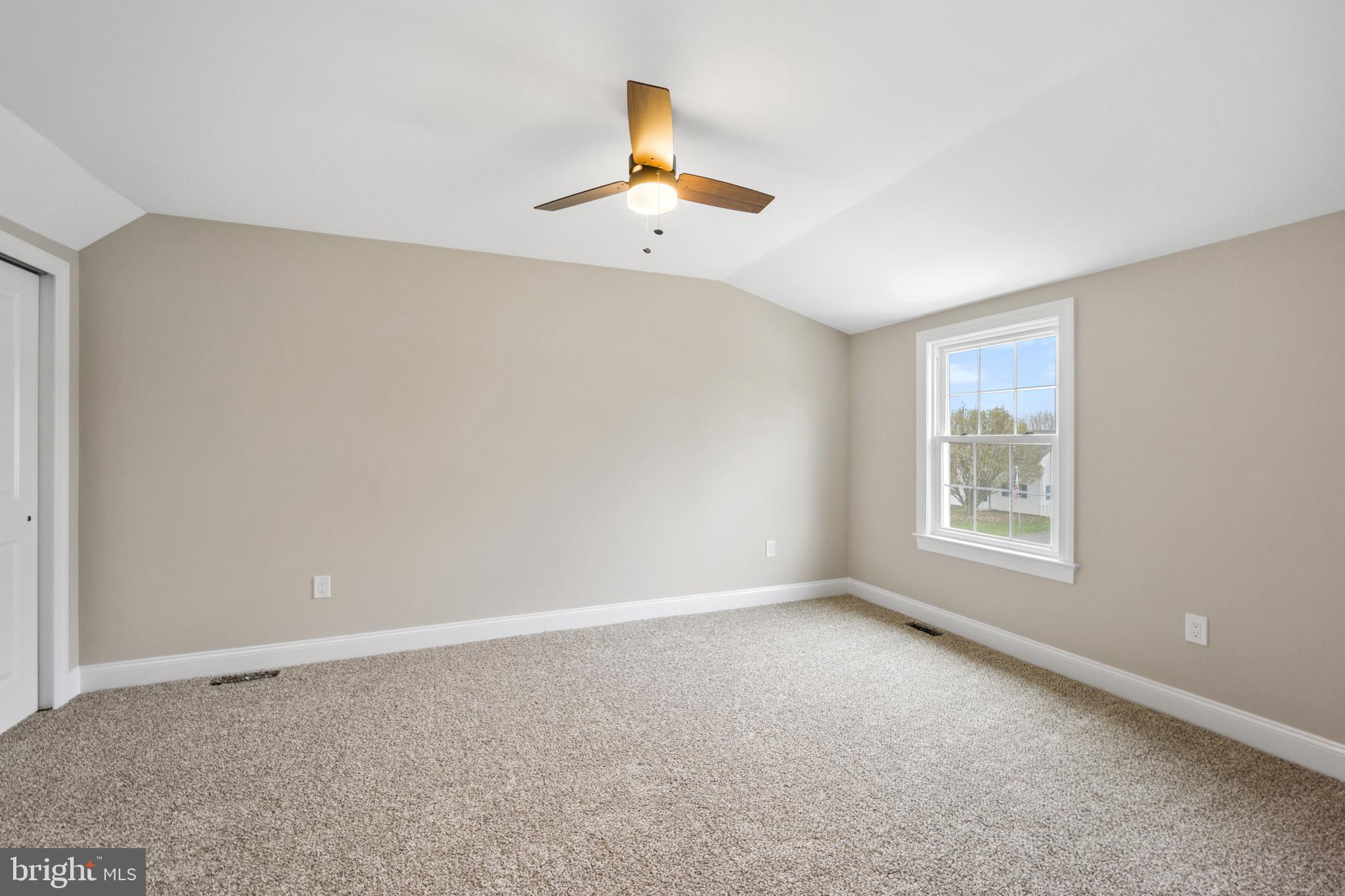 33 Winding Road Levittown, PA 19057 - Photo 21 of 33 Gallery Image 21