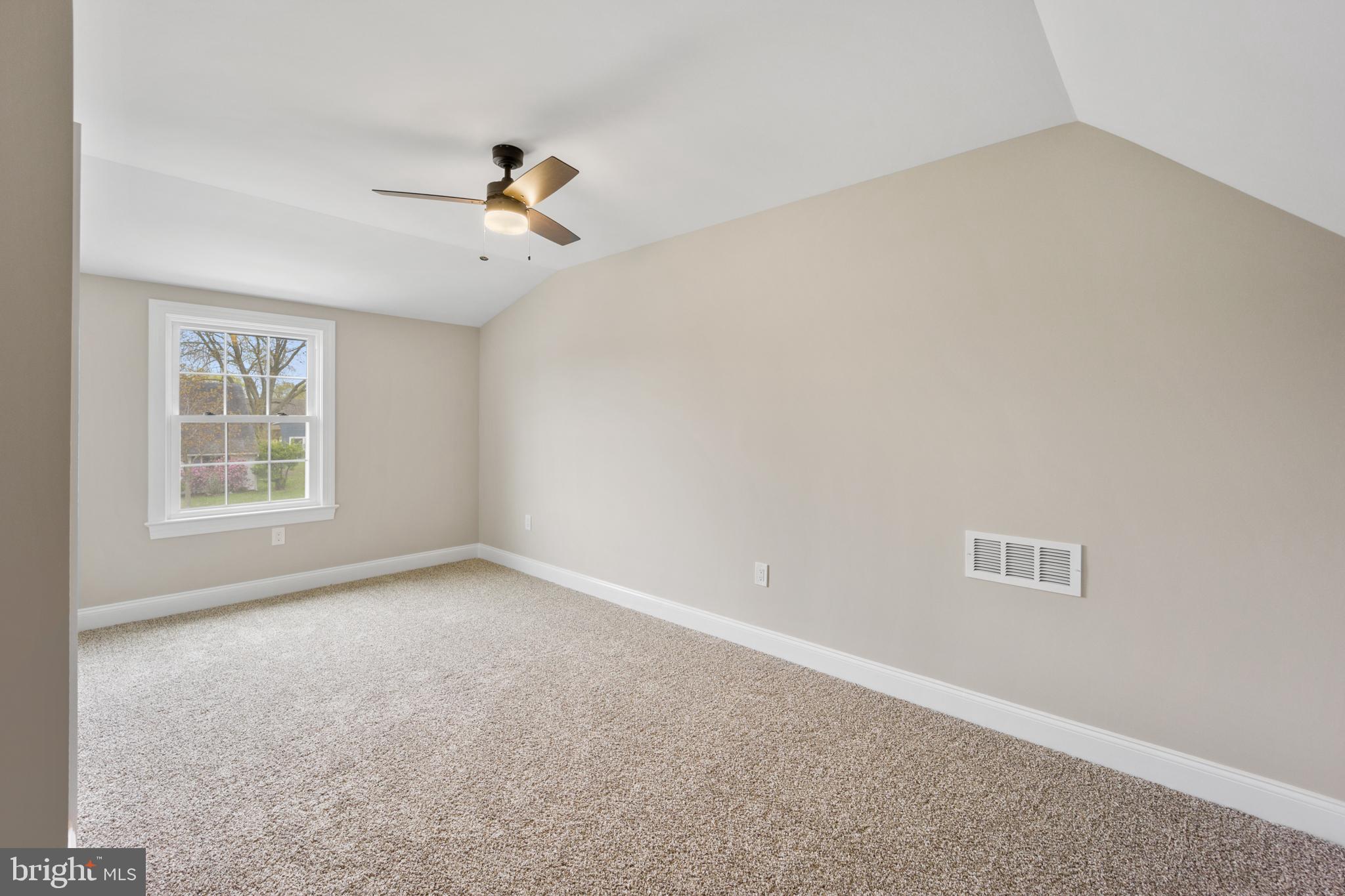 33 Winding Road Levittown, PA 19057 - Photo 28 of 33 Gallery Image 28