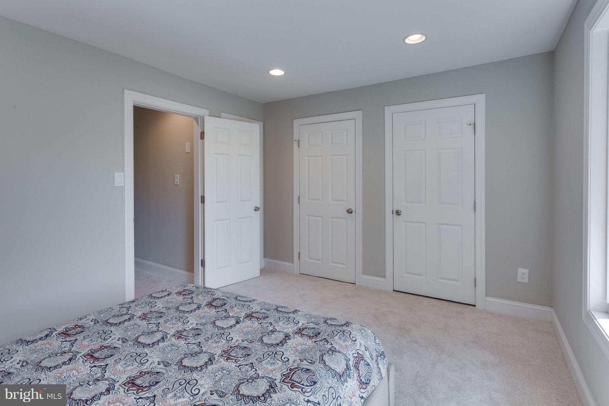 2349 Southgate Square Reston, VA 20191 - Photo 19 of 30 a view of bedroom
