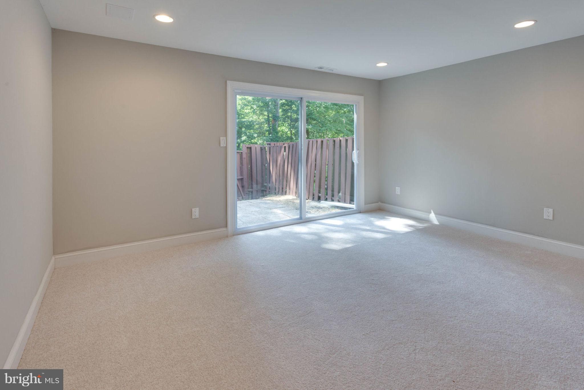 2349 Southgate Square Reston, VA 20191 - Photo 26 of 30 a view of empty room