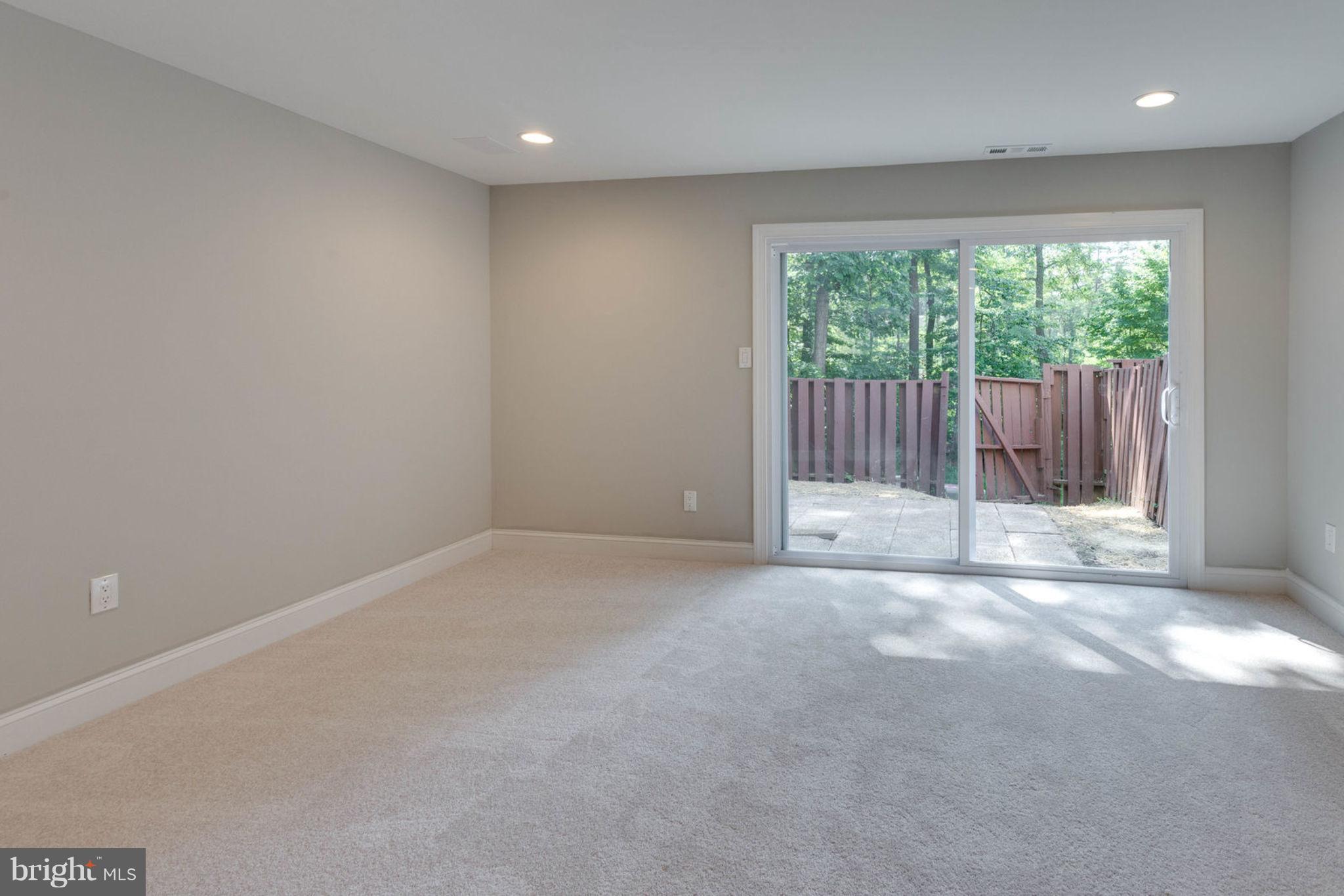 2349 Southgate Square Reston, VA 20191 - Photo 27 of 30 a view of an empty room with a window