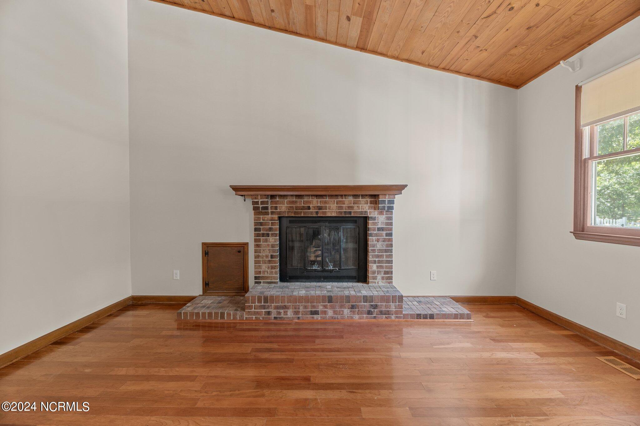 103 Cliff Ridge Road New Bern, NC 28560 - Photo 11 of 52 26-web-or-mls-DSC_3113