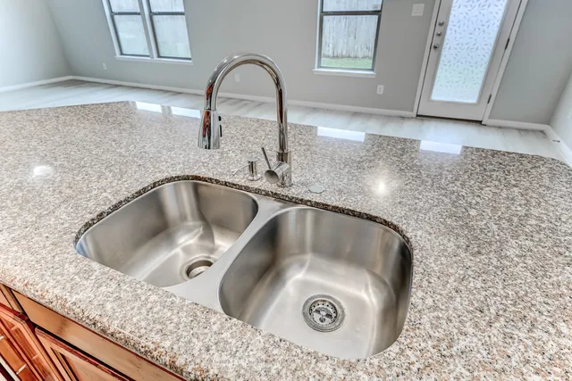 $289,900 | 4706 Mint Trail, Houston, TX 77066