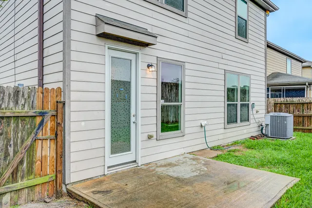 $289,900 | 4706 Mint Trail, Houston, TX 77066