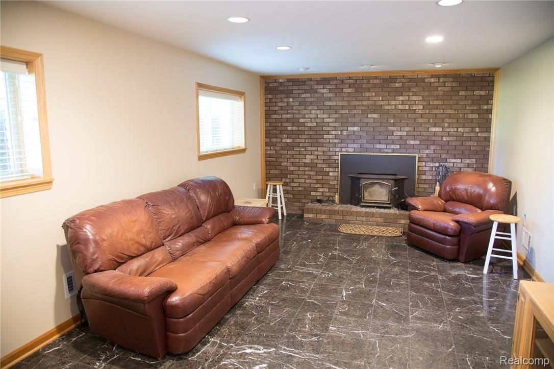 3800 Napier Road Canton, MI 48187 - Photo 19 of 29 K91A6385.jpg