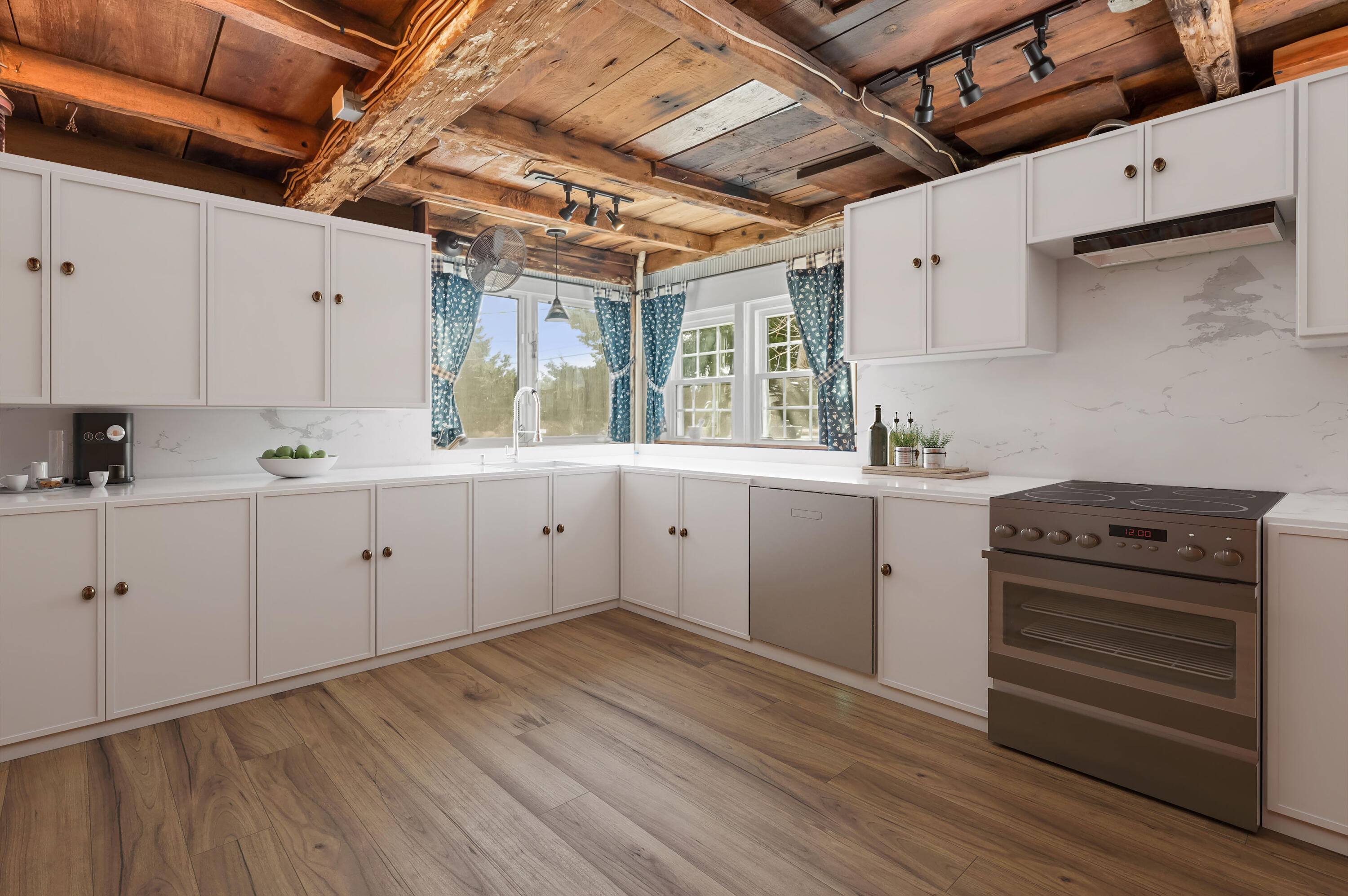 40 Commerce Road Barnstable, MA 02630 - Photo 13 of 43