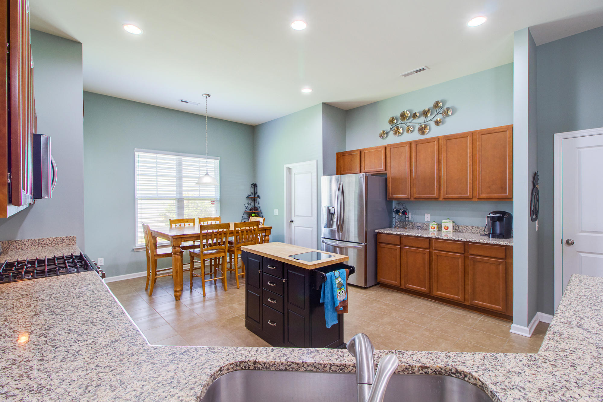 333 Decatur Drive Summerville, SC 29486 - Photo 12 of 35 12