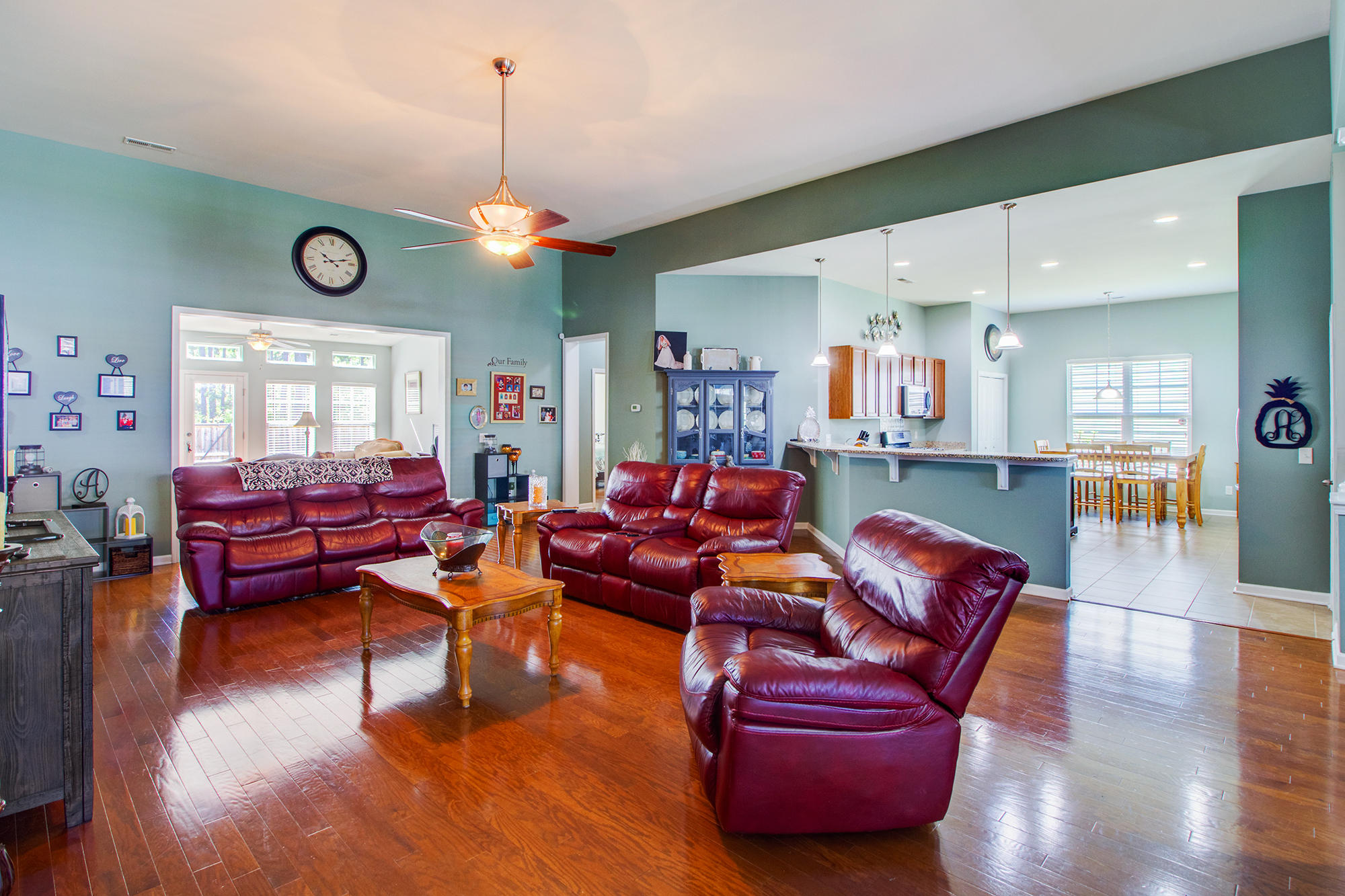 333 Decatur Drive Summerville, SC 29486 - Photo 10 of 35 10
