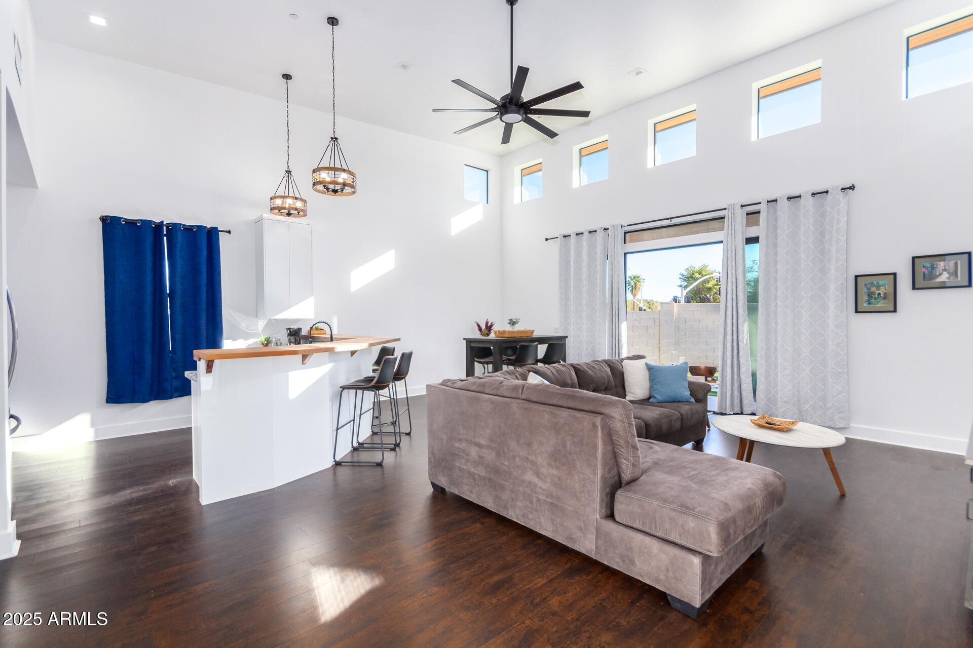 8325 East Wethersfield Road Scottsdale, AZ 85260 - Photo 5 of 38 05 - Wethersfield