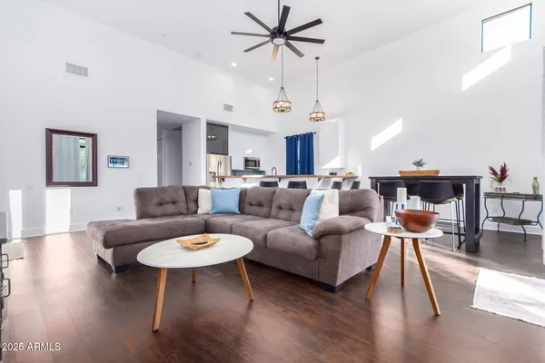 $4,800 | 8325 East Wethersfield Road, Scottsdale, AZ 85260