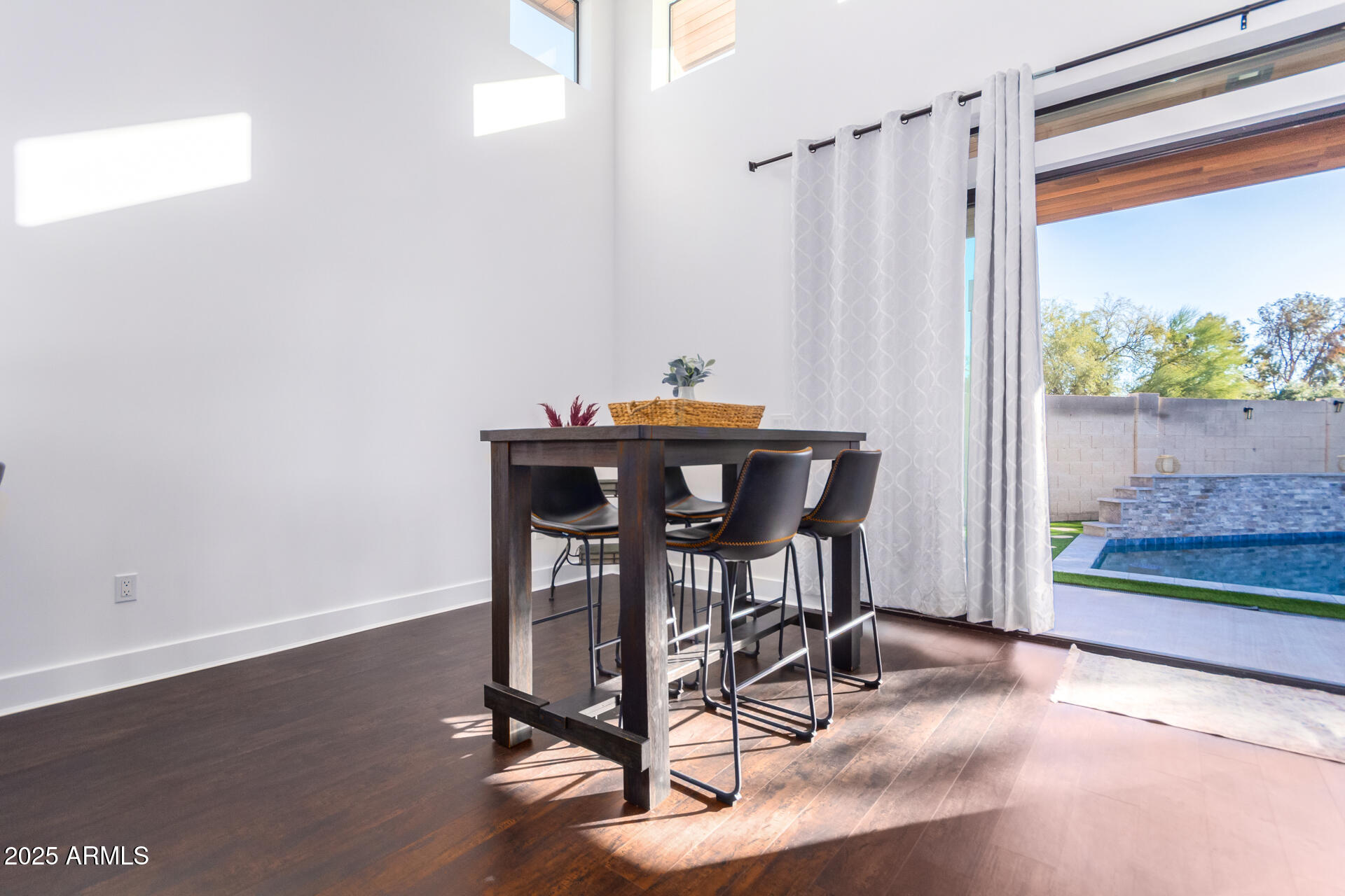 8325 East Wethersfield Road Scottsdale, AZ 85260 - Photo 7 of 38 07 - Wethersfield