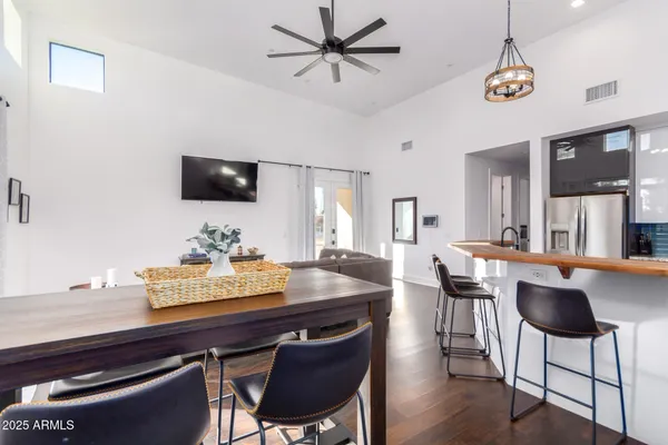 $4,800 | 8325 East Wethersfield Road, Scottsdale, AZ 85260