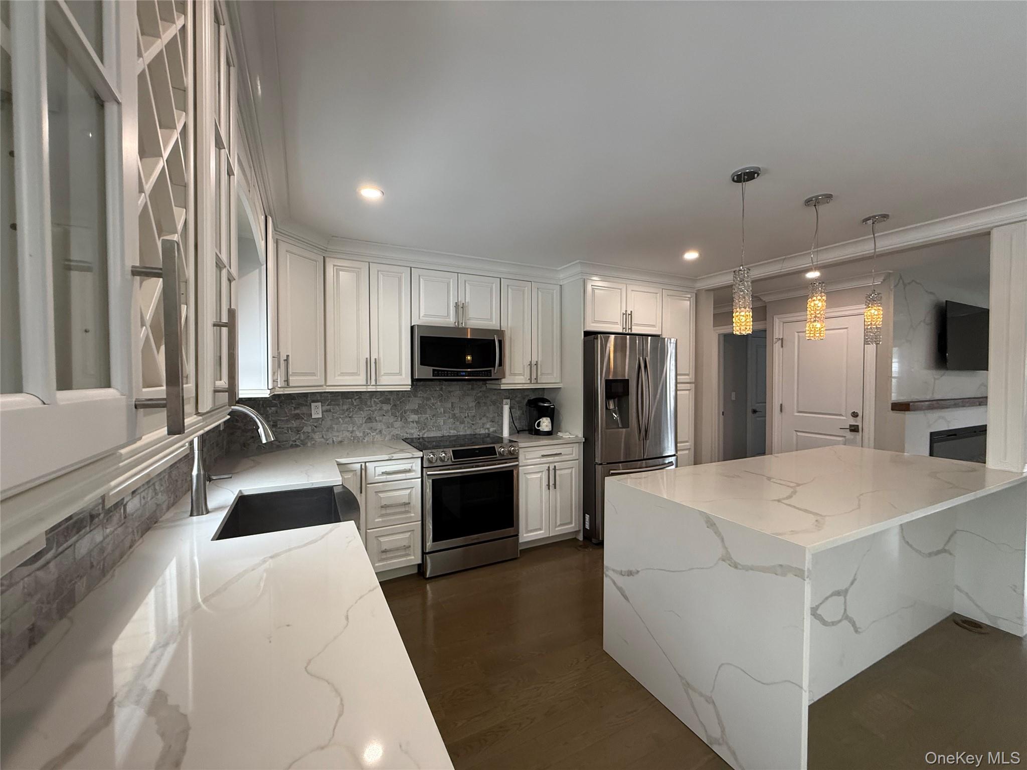 29 Ridge Road Dobbs Ferry, NY 10522 - Photo 6 of 15