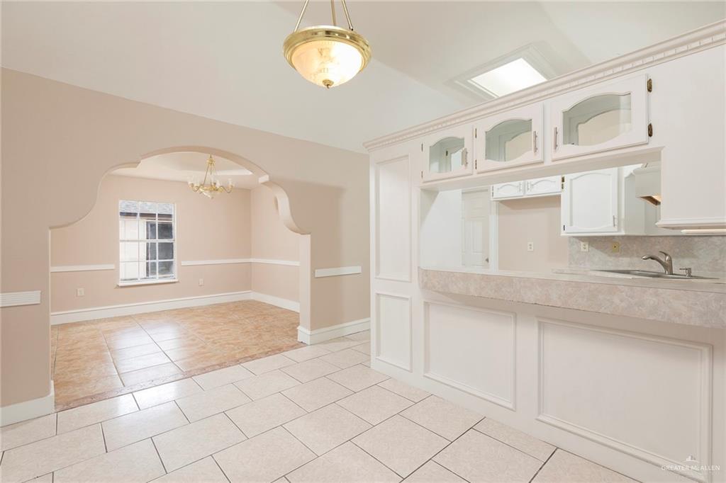 508 Patricia Street Mission, TX 78572 - Photo 17 of 24 Kitchen