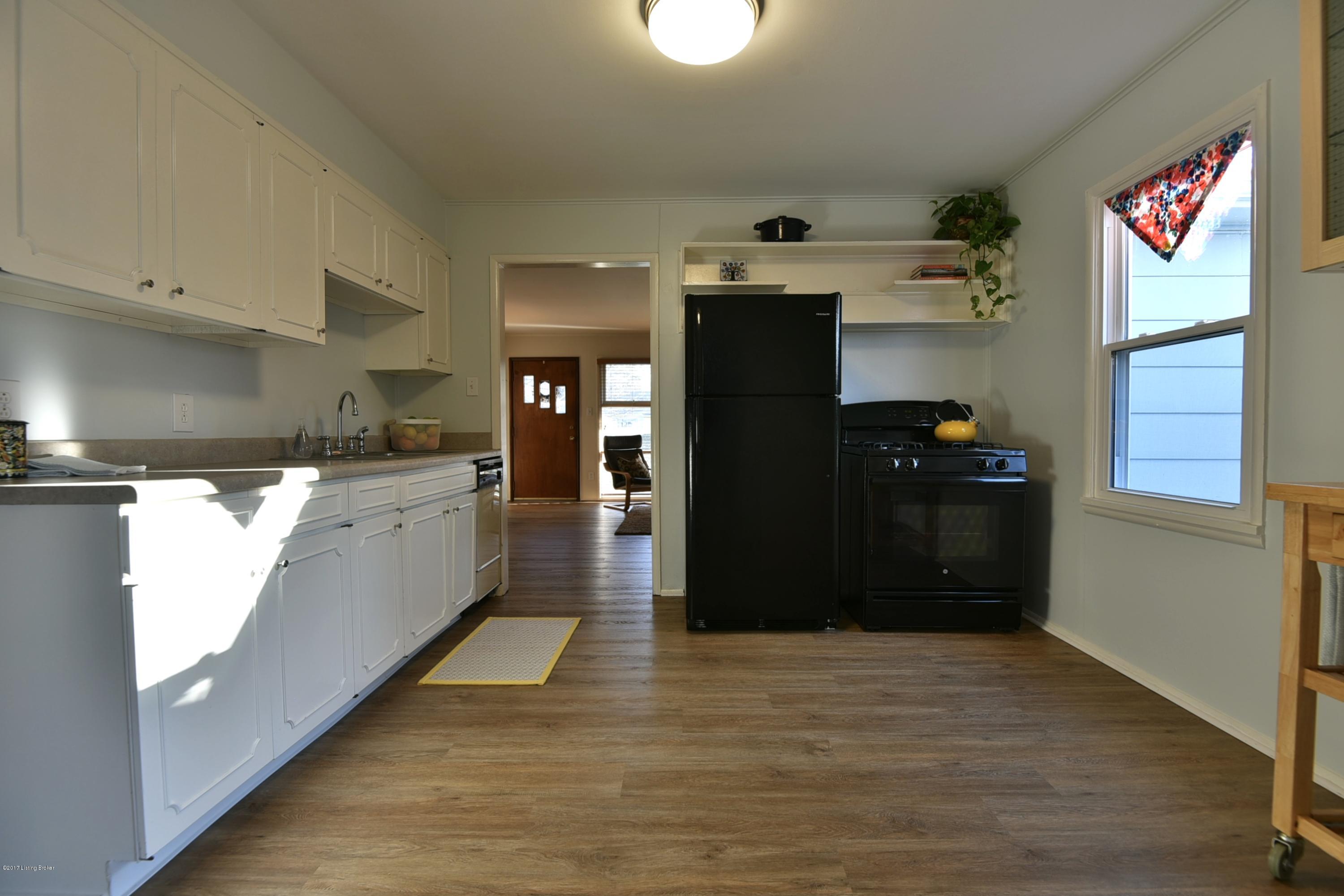 2646 Alanmede Road Louisville, KY 40205 - Photo 10 of 24 DSC_7312