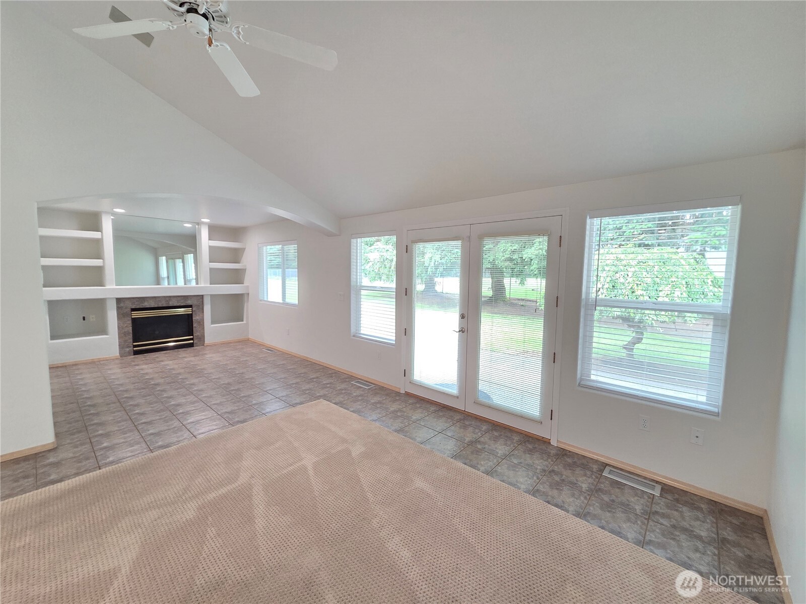6604 Riviera Court Southeast Lacey, WA 98513 - Photo 7 of 22