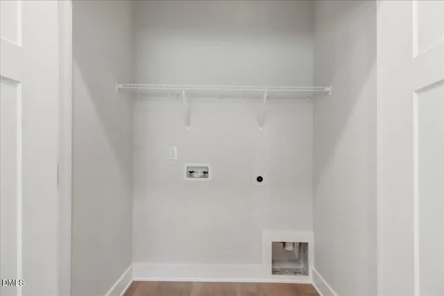 a view of walk in closet