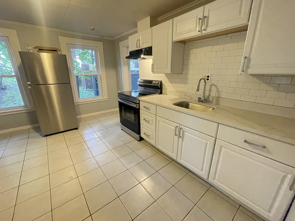 22 Knowlton Street, Unit 3B Gardner, MA 01440 - Photo 6 of 8