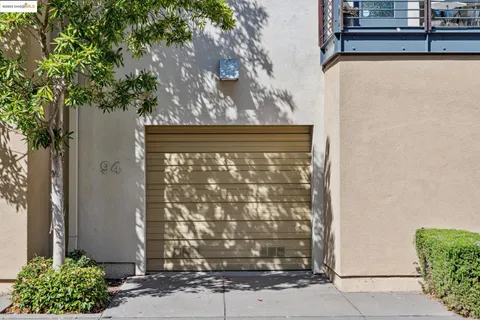 $795,000 | 94 City Limits Circle, Oakland, CA 94608