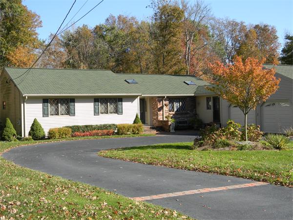20 Old Powder House Road Lakeville, MA 02347 - Photo 2 of 13 Gallery Image 2