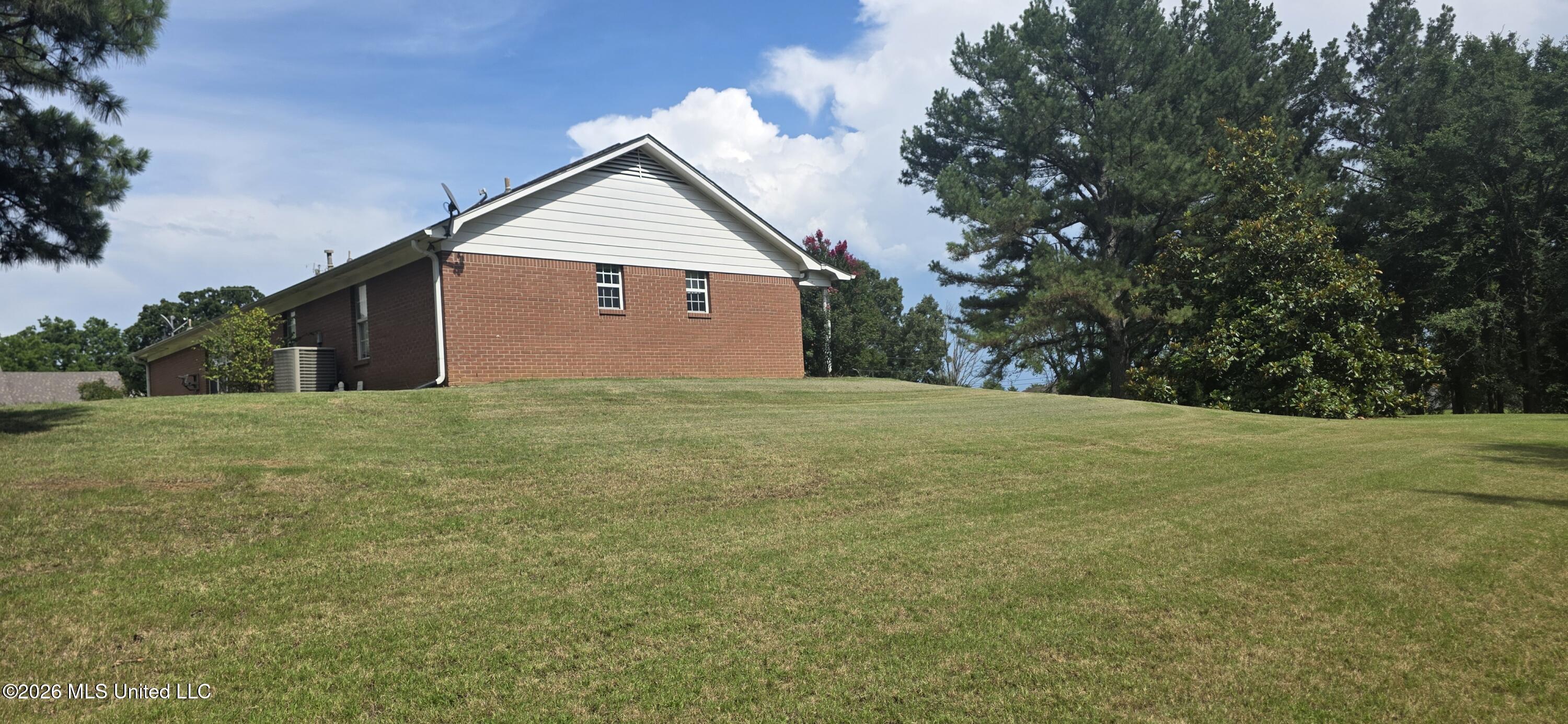 180 Stonewall Road Byhalia, MS 38611 - Photo 41 of 73 20260613_155442