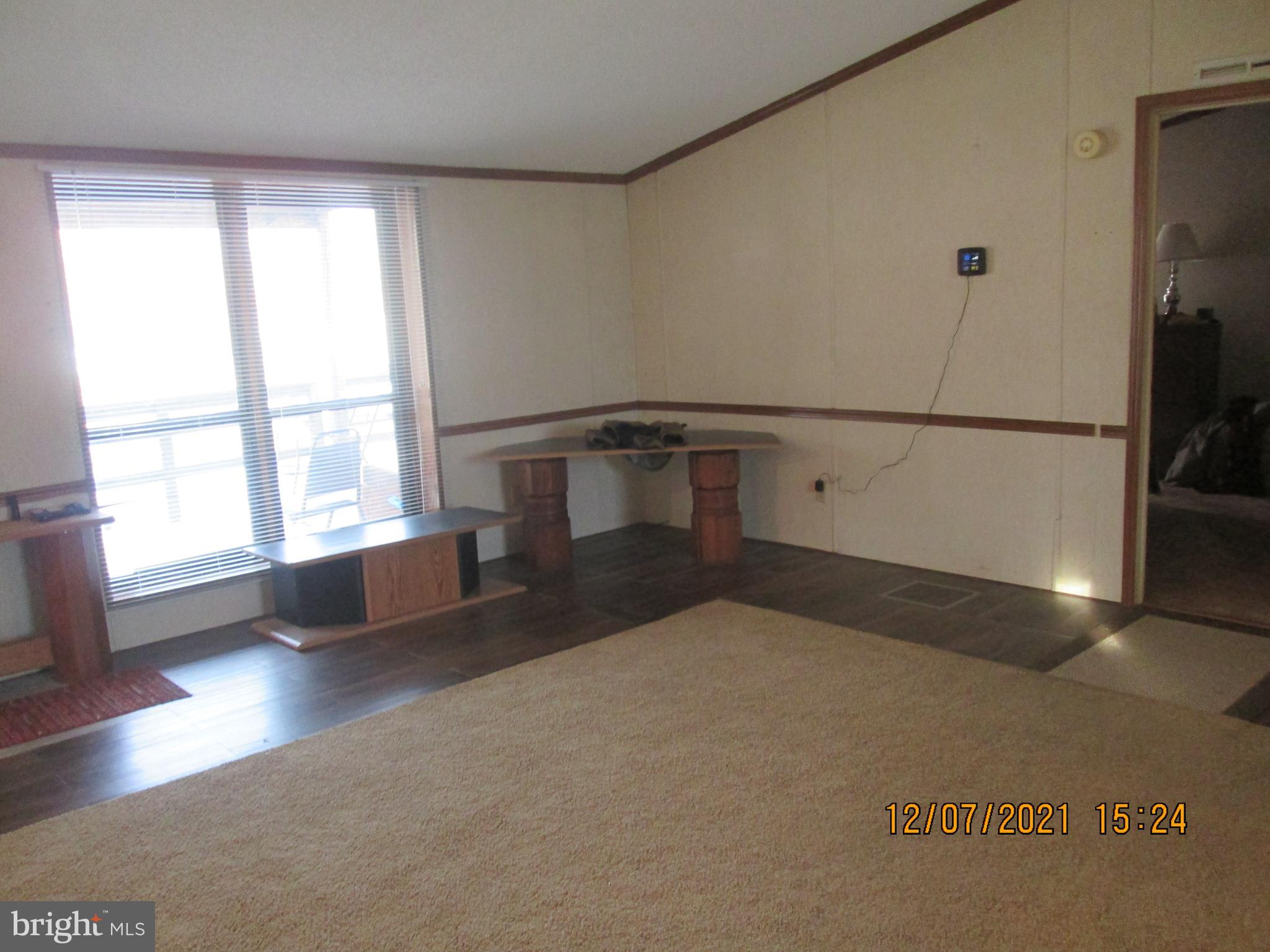915 Timber Ridge Road Berkeley Springs, WV 25411 - Photo 8 of 13 Gallery Image 8
