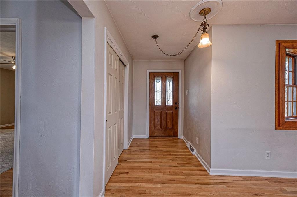 204 Marburger Road Evans City, PA 16033 - Photo 3 of 30