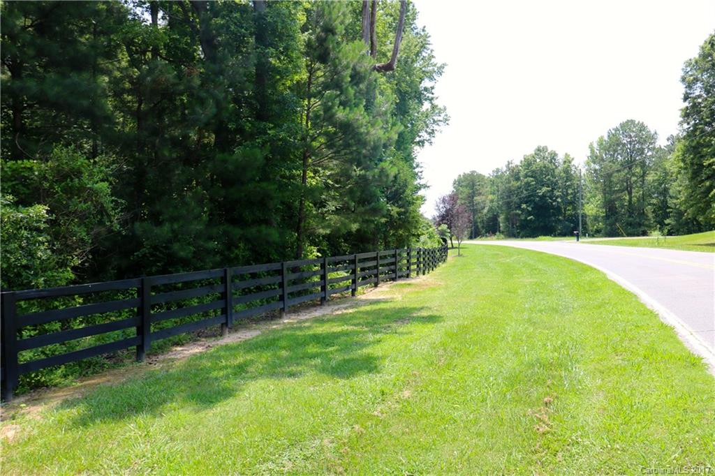 11 Adkins Road, Unit 11 York, SC 29745 - Photo 4 of 6 Gallery Image 4