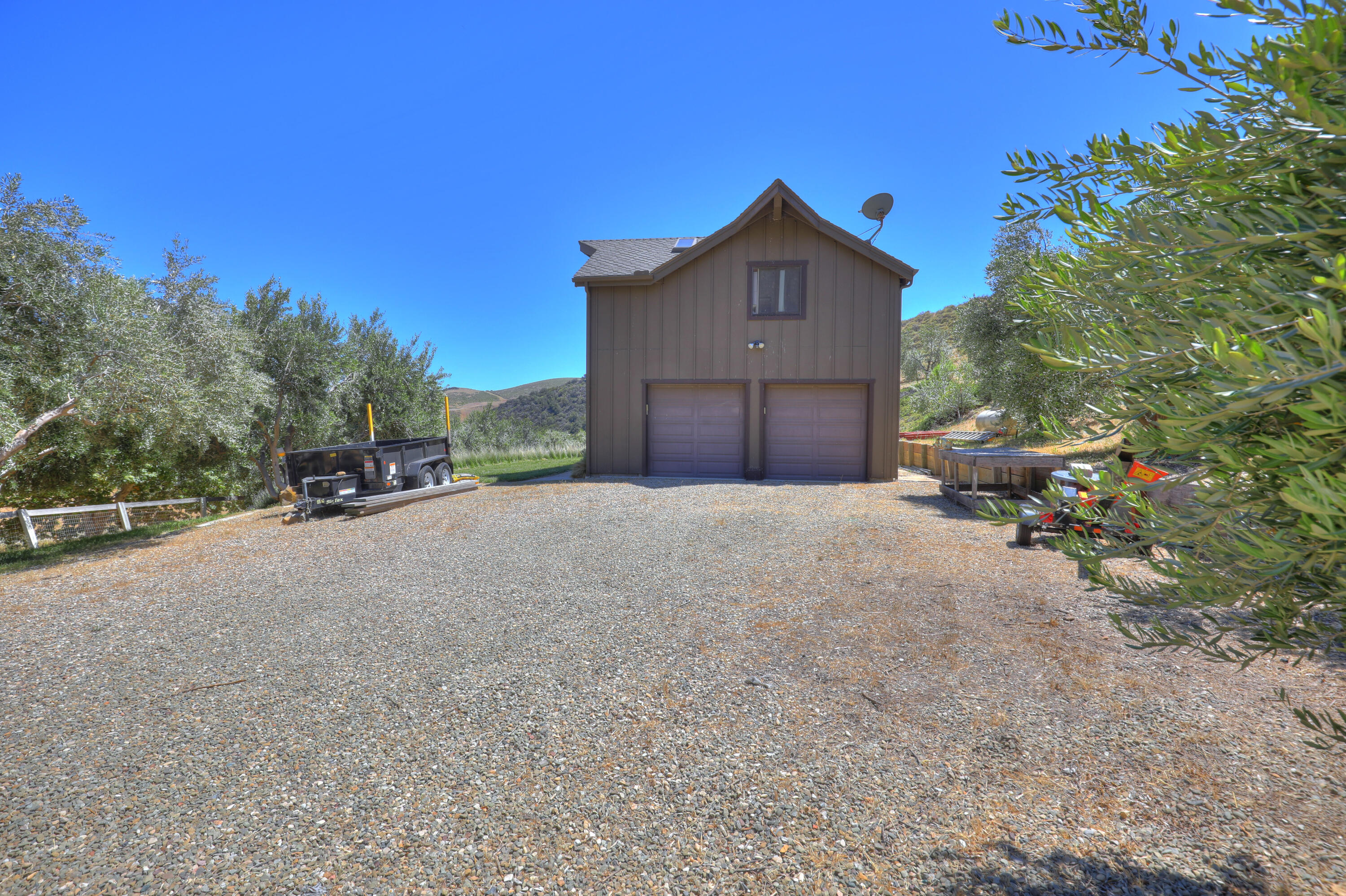 66 Hollister Ranch Road Goleta, CA 93117 - Photo 12 of 15 garage