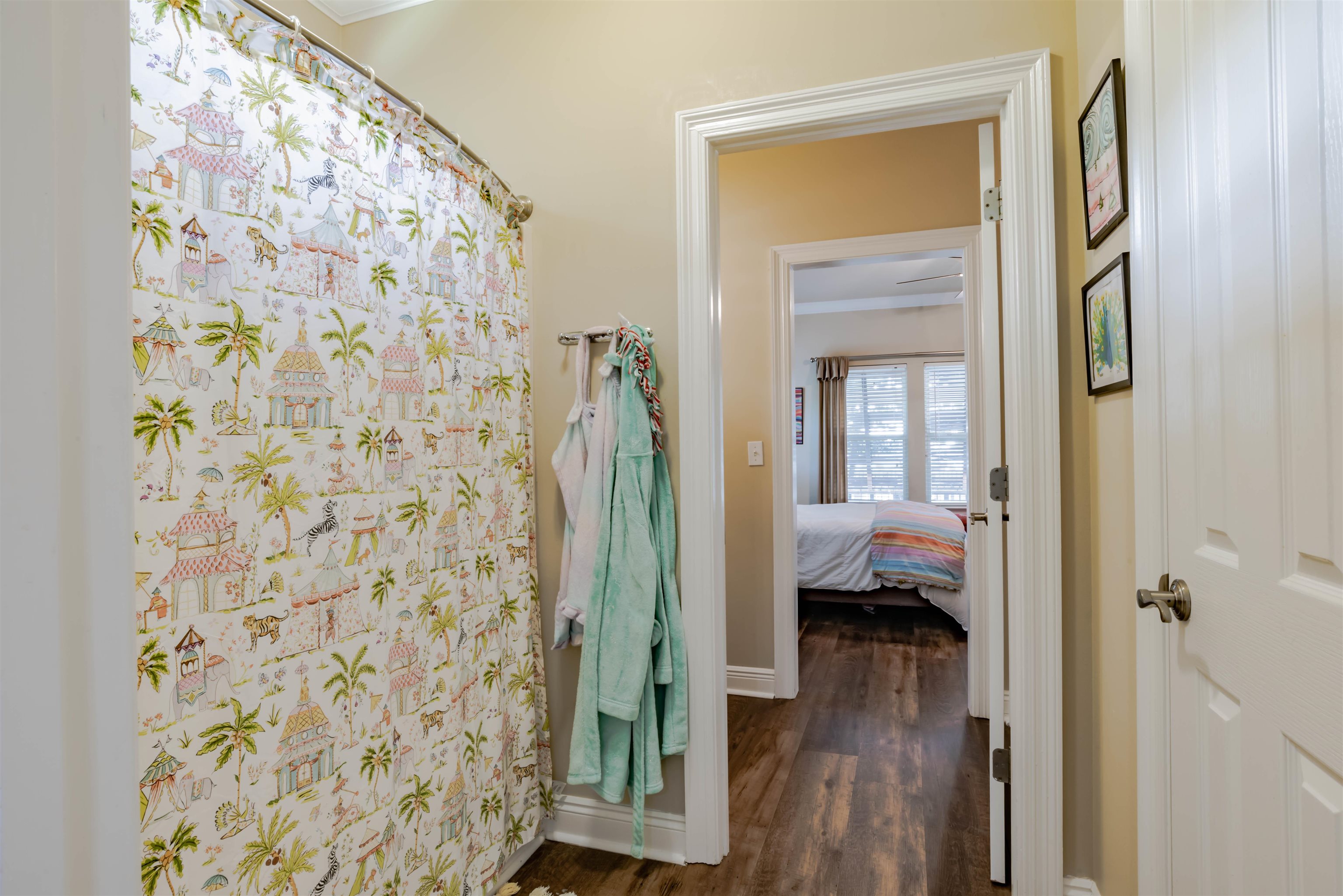 609 West Fort Morgan Road Gulf Shores, AL 36542 - Photo 31 of 50 Jack & Jill Bath