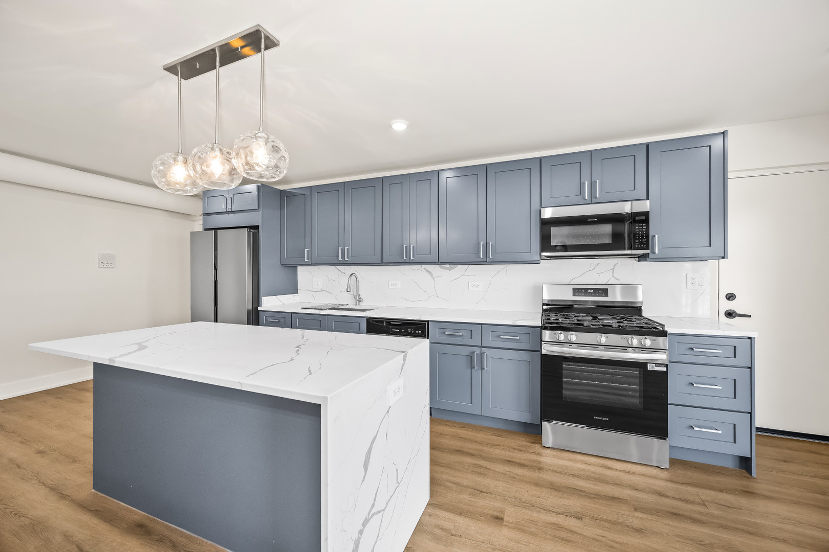 10217 Dearlove Road, Unit 101 Glenview, IL 60025 - Photo 8 of 15