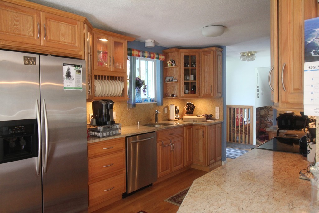 37 Great Rock Road Hanover, MA 02339 - Photo 13 of 30 Gallery Image 13