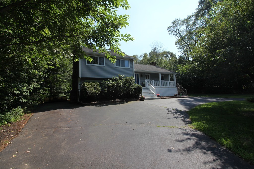 37 Great Rock Road Hanover, MA 02339 - Photo 3 of 30 Gallery Image 3
