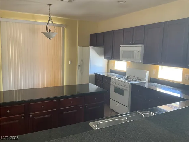$1,900 | 8784 Salvestrin Point Avenue, Las Vegas, NV 89148