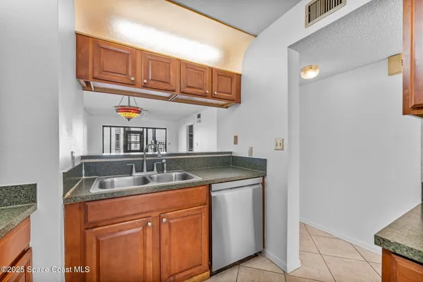 $1,350 | 1725 Harrison Street, Unit 121, Titusville, FL 32780