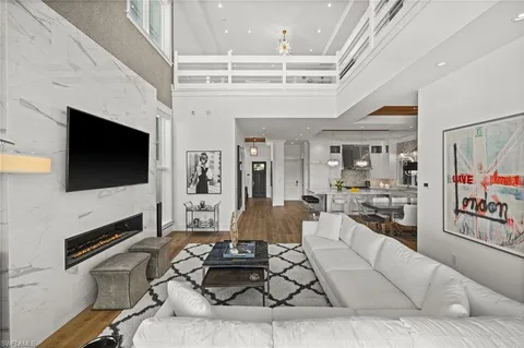 $5,595,000 | 770 Park Street, Naples, FL 34102
