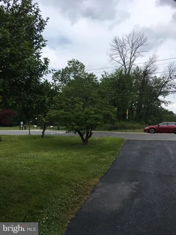 $2,750 | 4418 North Old Glebe Road, Arlington, VA 22207