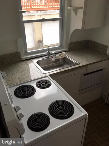 $2,750 | 4418 North Old Glebe Road, Arlington, VA 22207