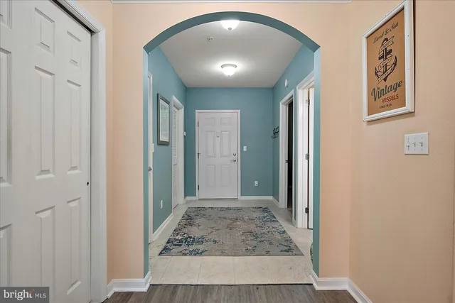 a view of livingroom with hardwood
