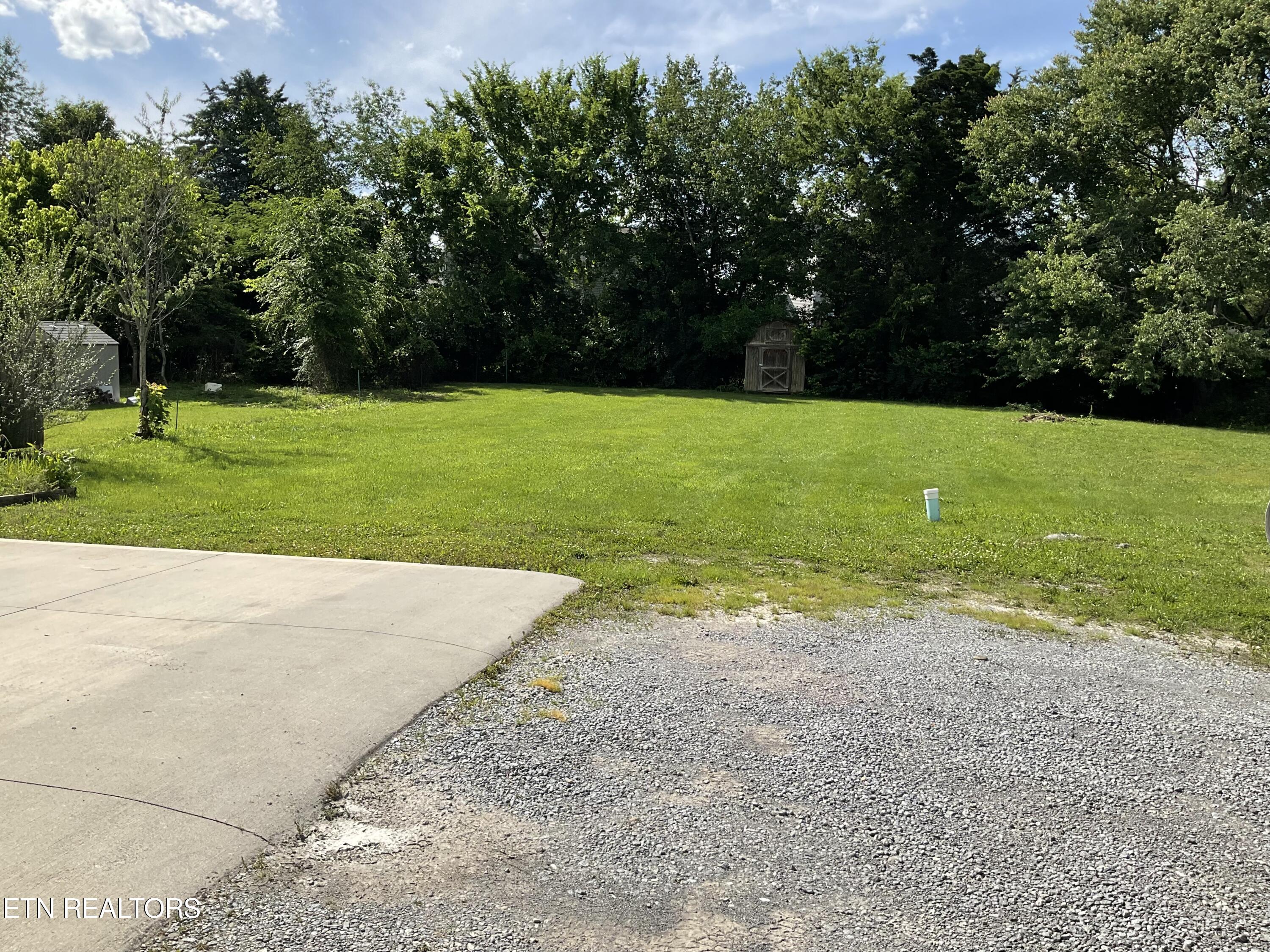 1521 Cunningham Road Knoxville, TN 37918 - Photo 16 of 18 IMG_0632