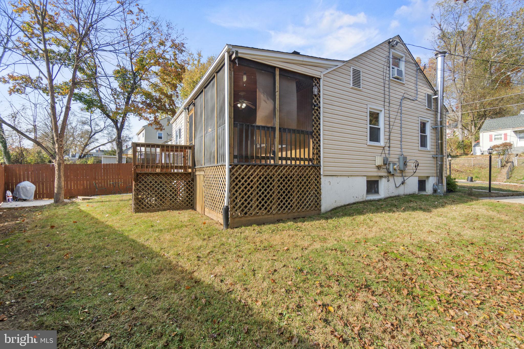 4202 Garrett Park Road Silver Spring, MD 20906 - Photo 29 of 35 Back Garden